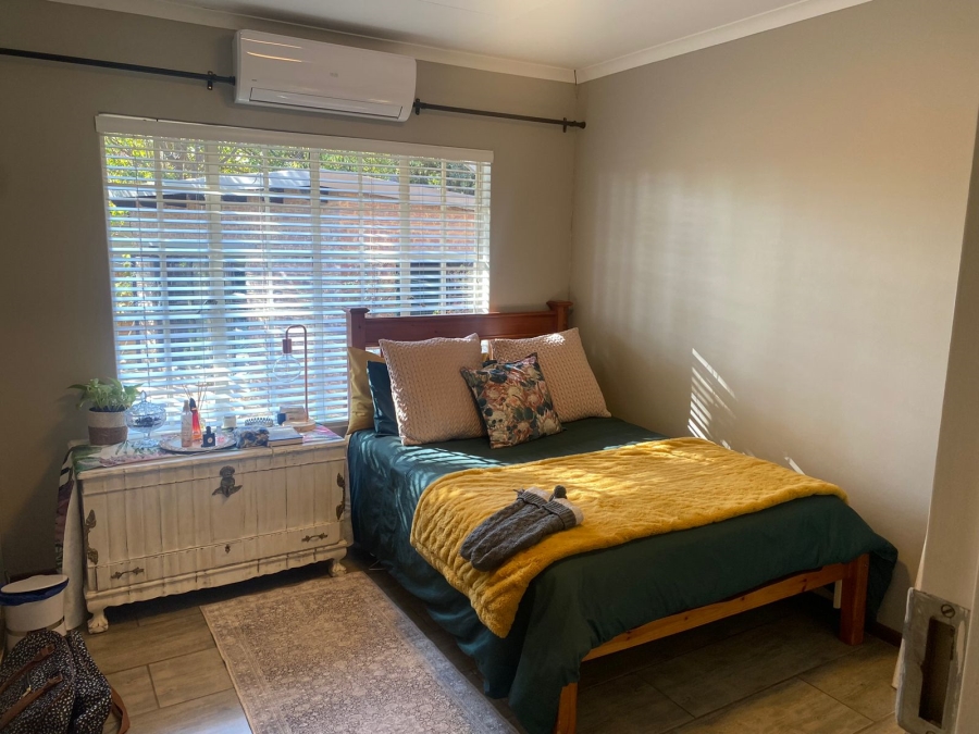 3 Bedroom Property for Sale in Faerie Glen Gauteng