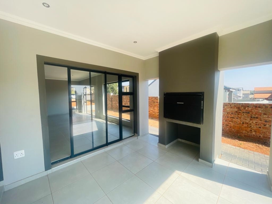 3 Bedroom Property for Sale in Roodepark Eco Estate Gauteng