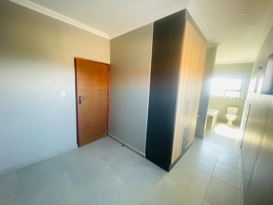 3 Bedroom Property for Sale in Roodepark Eco Estate Gauteng