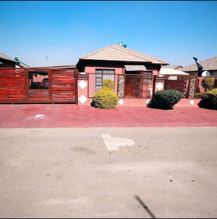 3 Bedroom Property for Sale in Soshanguve VV Gauteng