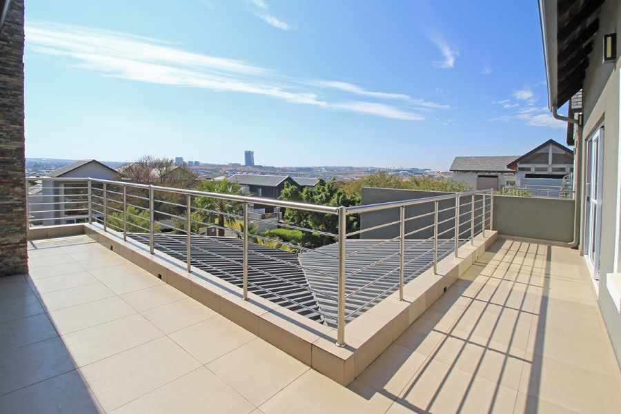 4 Bedroom Property for Sale in Waterfall Country Estate Gauteng