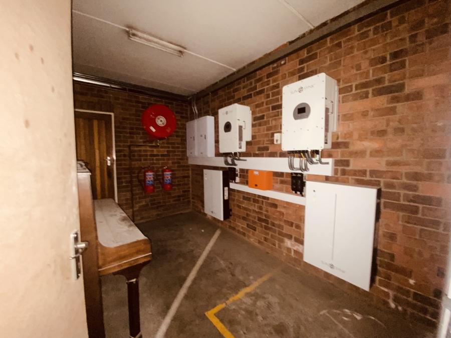 To Let commercial Property for Rent in Spartan Gauteng