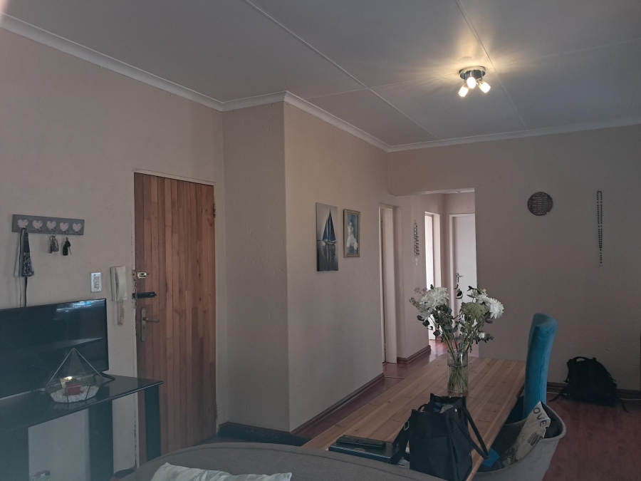 3 Bedroom Property for Sale in Strubensvallei Gauteng