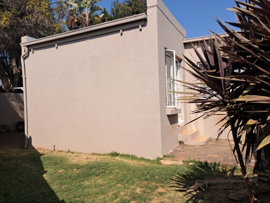 3 Bedroom Property for Sale in Strubensvallei Gauteng