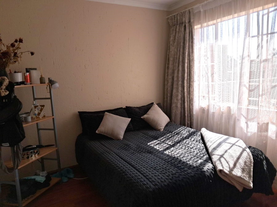 3 Bedroom Property for Sale in Strubensvallei Gauteng