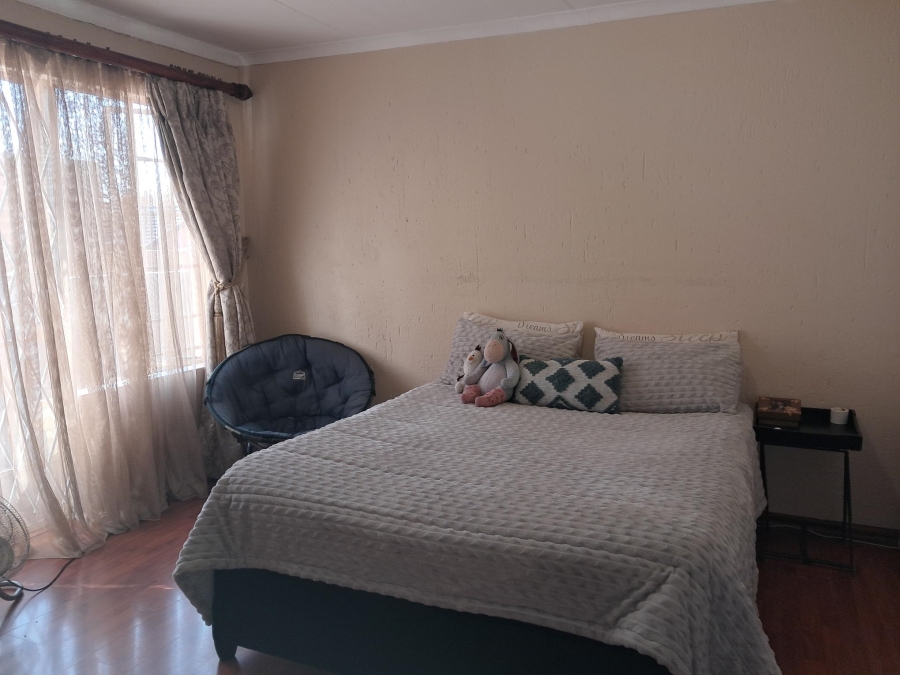 3 Bedroom Property for Sale in Strubensvallei Gauteng