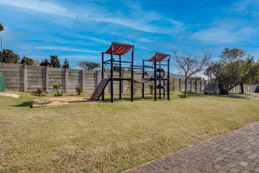 3 Bedroom Property for Sale in Strubensvallei Gauteng