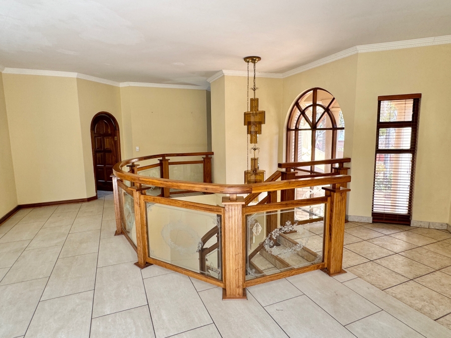 4 Bedroom Property for Sale in Woodhill Estate Gauteng