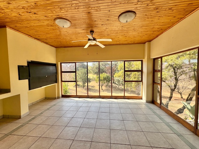 4 Bedroom Property for Sale in Woodhill Estate Gauteng