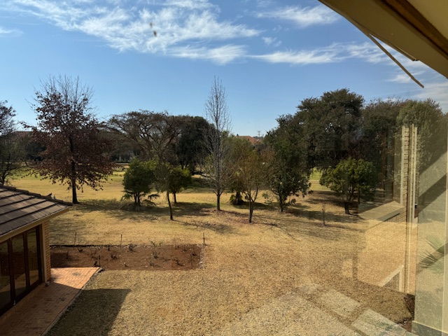 4 Bedroom Property for Sale in Woodhill Estate Gauteng