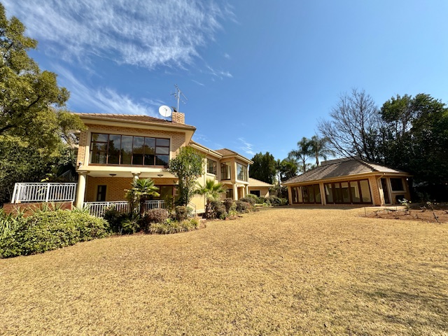 4 Bedroom Property for Sale in Woodhill Estate Gauteng