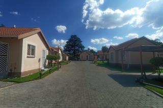 To Let 2 Bedroom Property for Rent in Lyndhurst Gauteng