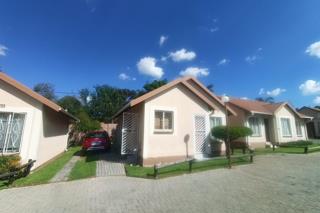 To Let 2 Bedroom Property for Rent in Lyndhurst Gauteng