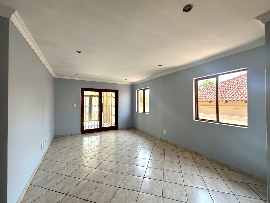 3 Bedroom Property for Sale in Thatchfield Estate Gauteng