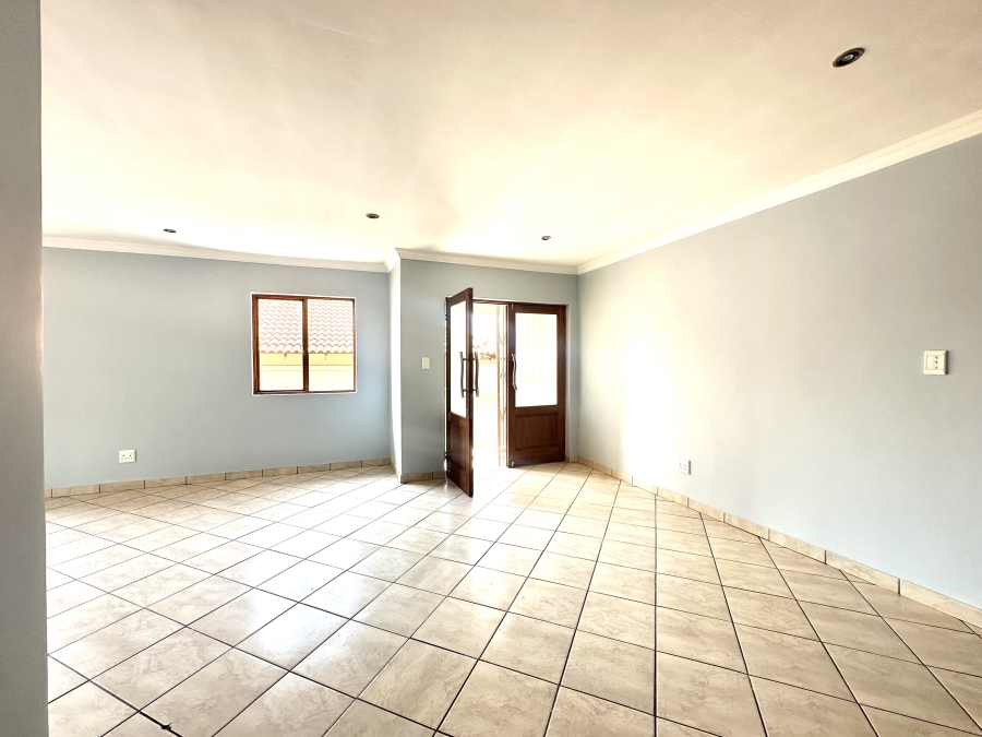 3 Bedroom Property for Sale in Thatchfield Estate Gauteng