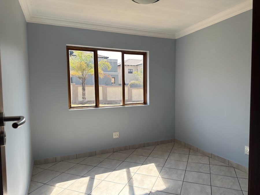 3 Bedroom Property for Sale in Thatchfield Estate Gauteng