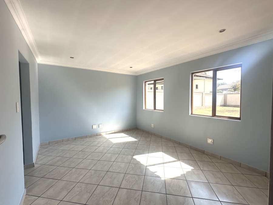 3 Bedroom Property for Sale in Thatchfield Estate Gauteng