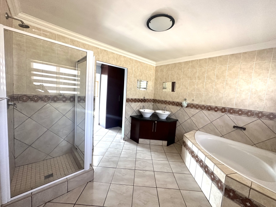 3 Bedroom Property for Sale in Thatchfield Estate Gauteng