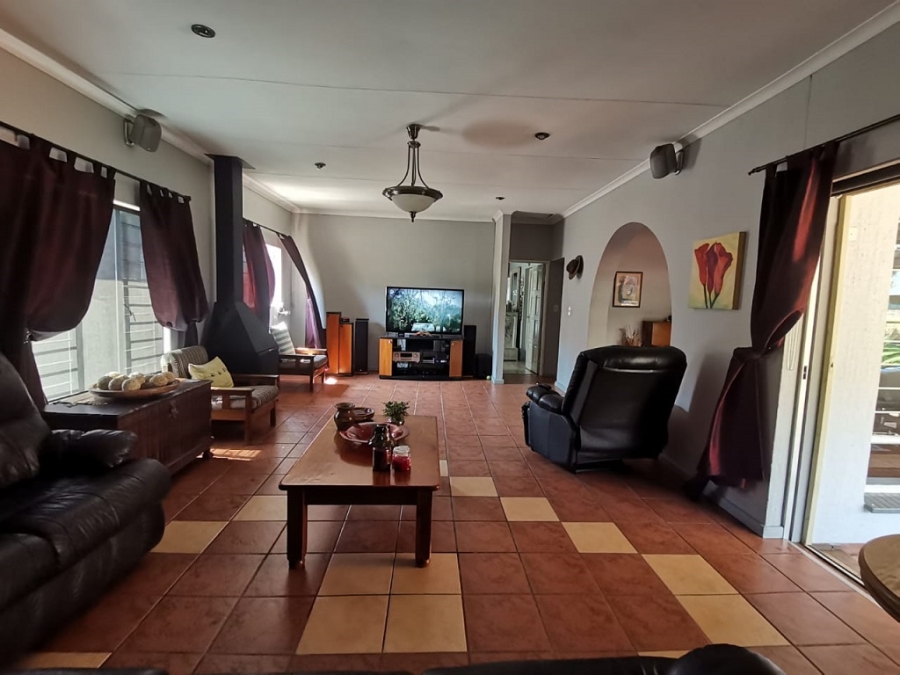 3 Bedroom Property for Sale in Brackenhurst Gauteng