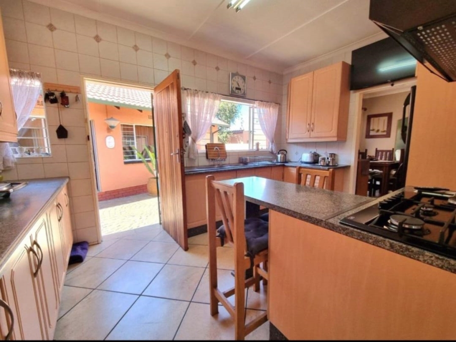 3 Bedroom Property for Sale in Dalpark Proper Gauteng