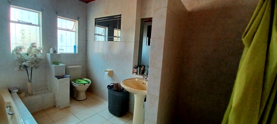 3 Bedroom Property for Sale in Kenleaf Gauteng