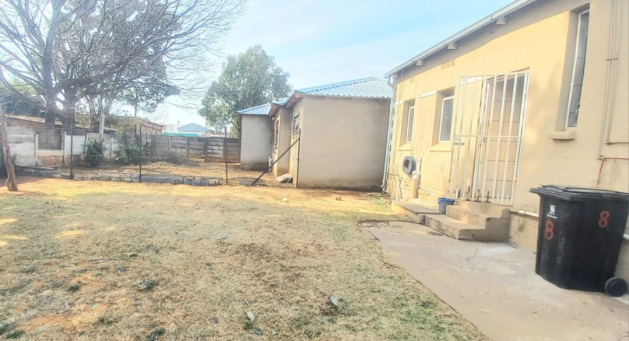 6 Bedroom Property for Sale in Brakpan Central Gauteng