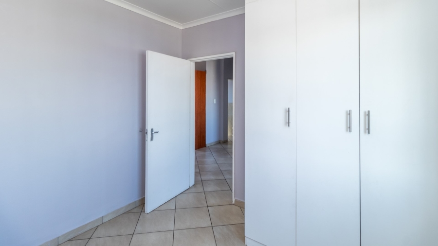 2 Bedroom Property for Sale in Noordwyk Gauteng