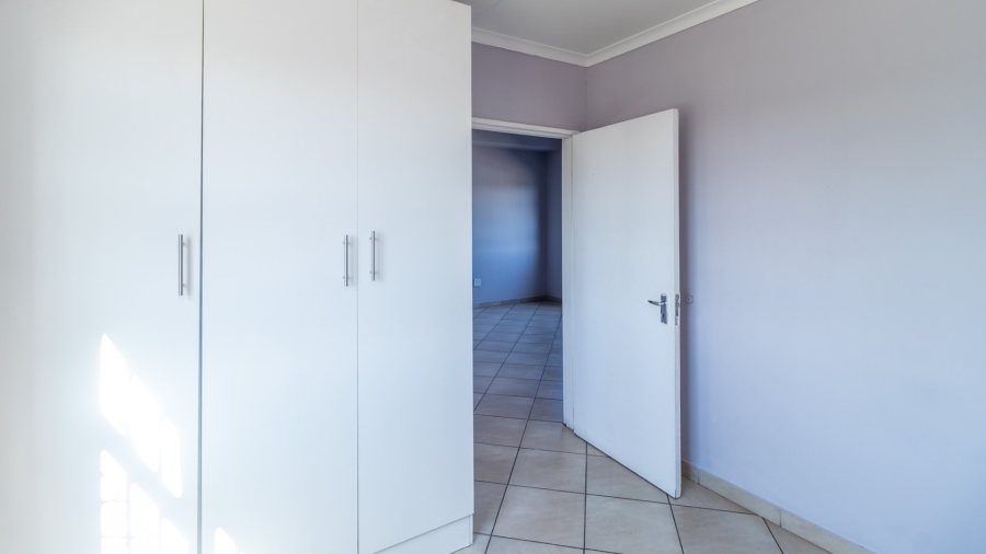 2 Bedroom Property for Sale in Noordwyk Gauteng