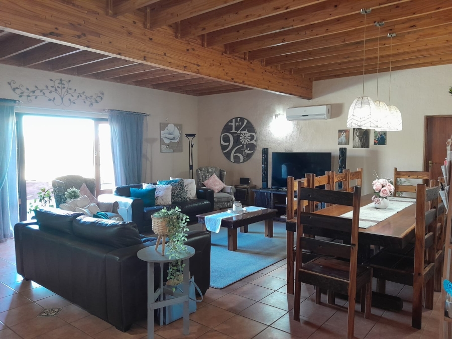 5 Bedroom Property for Sale in Roodeplaat Gauteng