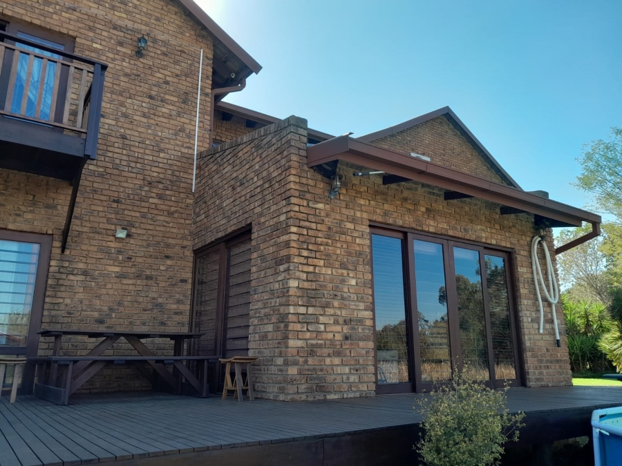 5 Bedroom Property for Sale in Roodeplaat Gauteng