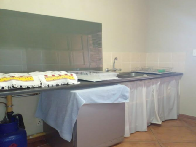 2 Bedroom Property for Sale in Hartebeeshoek Gauteng