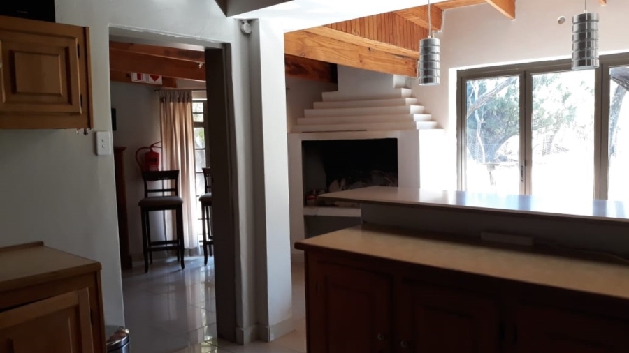 7 Bedroom Property for Sale in De Wagendrif Gauteng