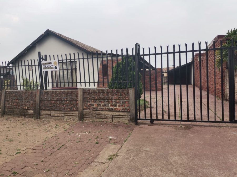 4 Bedroom Property for Sale in Danville Gauteng