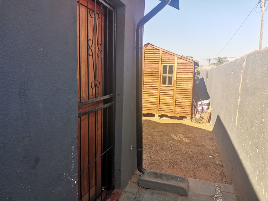 2 Bedroom Property for Sale in Mahube Valley Gauteng