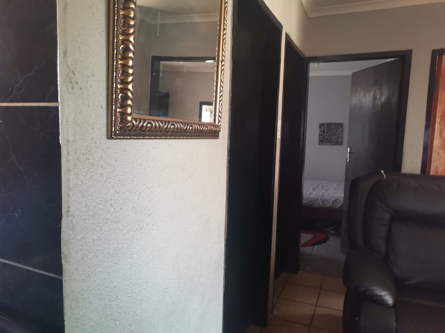 2 Bedroom Property for Sale in Mahube Valley Gauteng