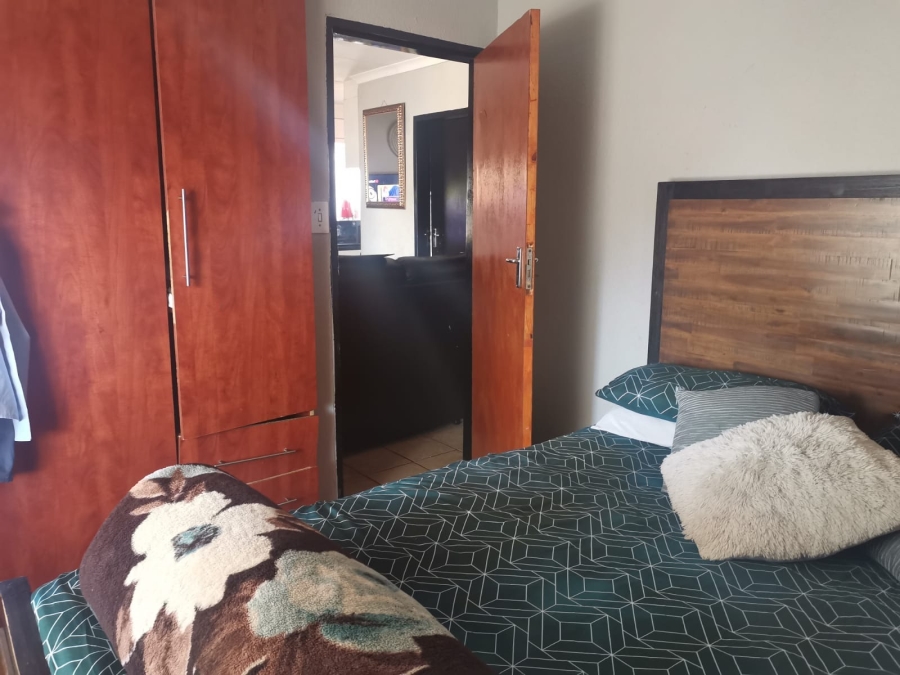 2 Bedroom Property for Sale in Mahube Valley Gauteng