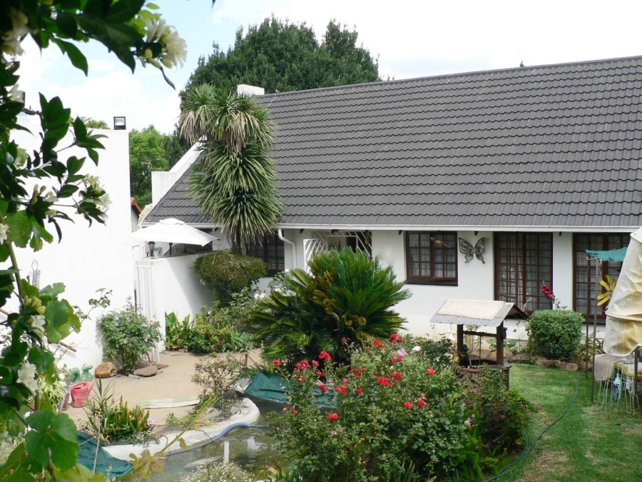 3 Bedroom Property for Sale in Hurlingham Manor Gauteng