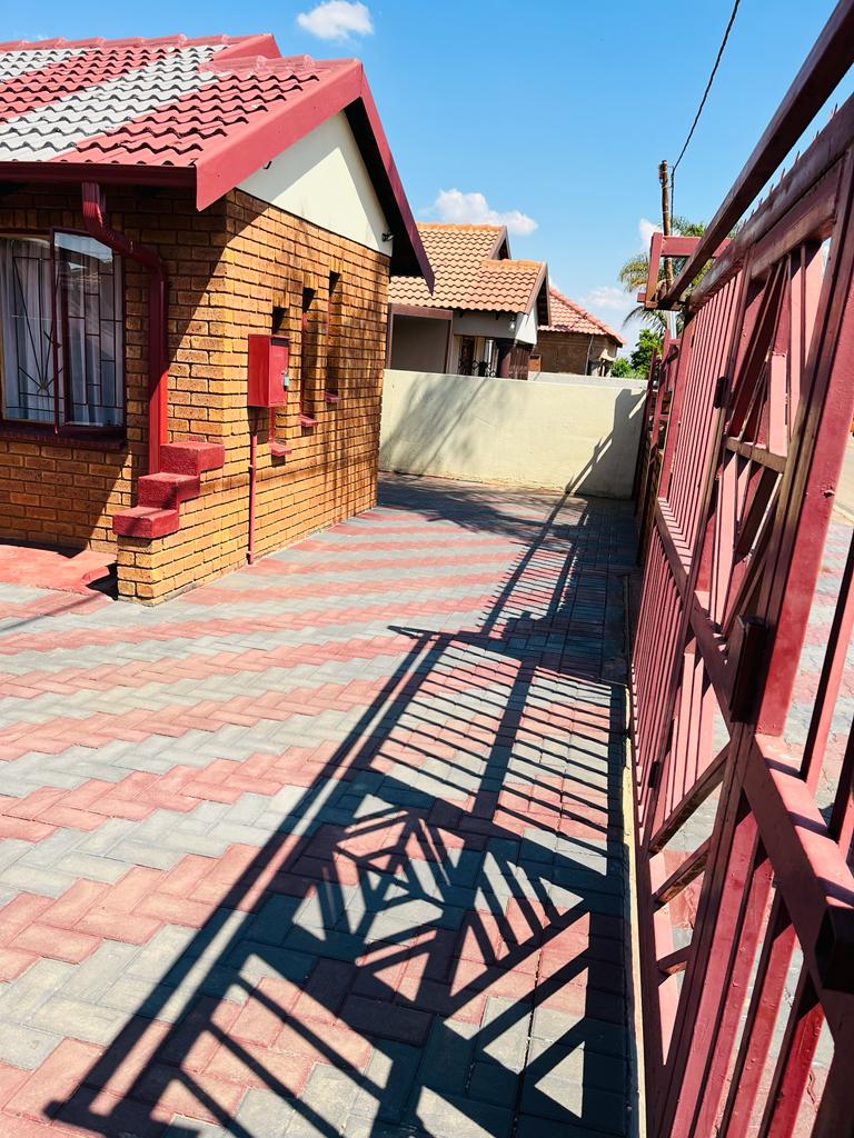 3 Bedroom Property for Sale in Soshanguve XX Gauteng