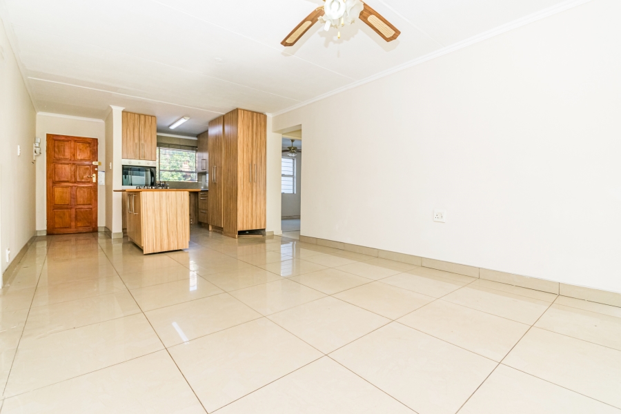 To Let 2 Bedroom Property for Rent in Vorna Valley Gauteng