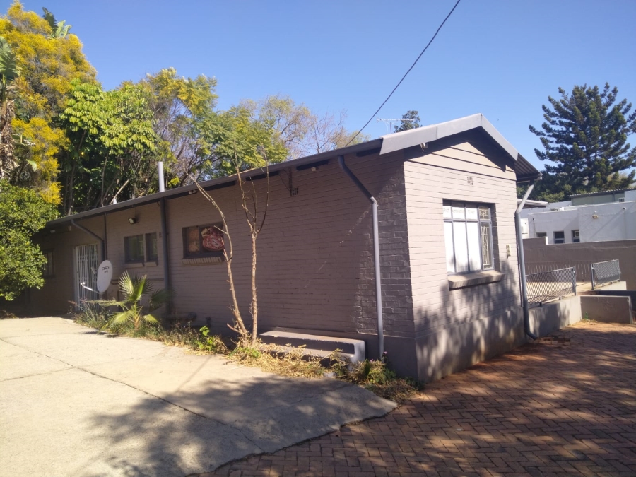 To Let commercial Property for Rent in Nieuw Muckleneuk Gauteng