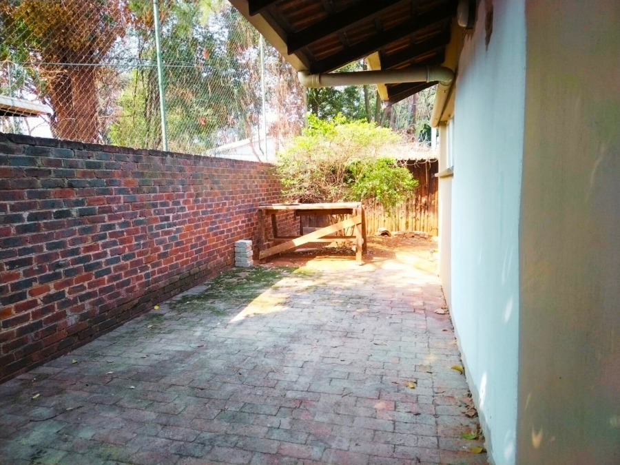 To Let 1 Bedroom Property for Rent in Beverley Gardens Gauteng