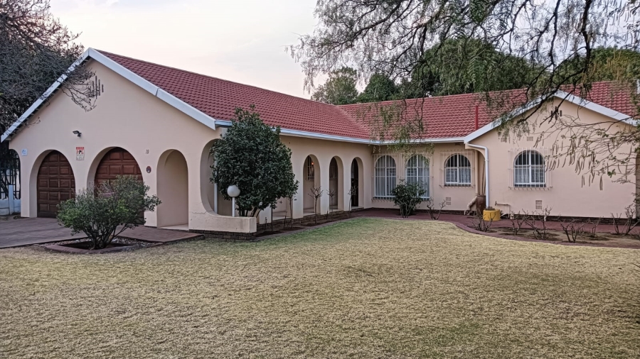 3 Bedroom Property for Sale in Edleen Gauteng