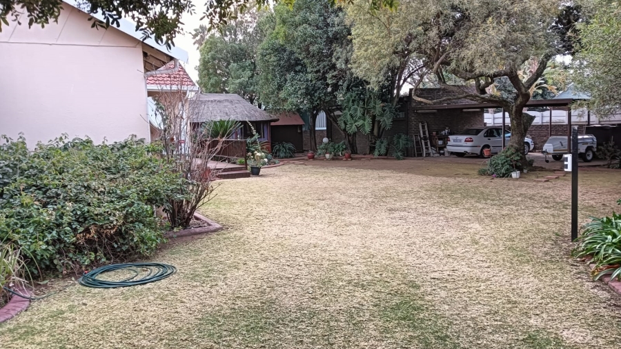 3 Bedroom Property for Sale in Edleen Gauteng