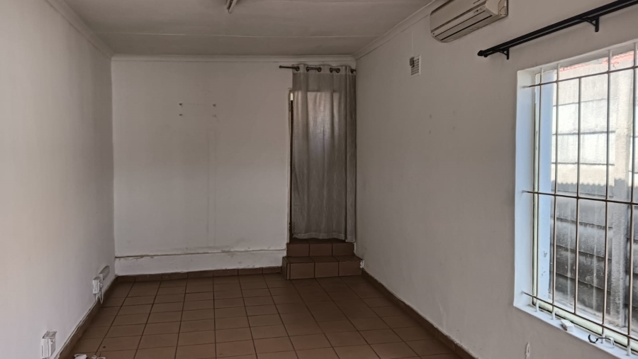 To Let 1 Bedroom Property for Rent in Edleen Gauteng