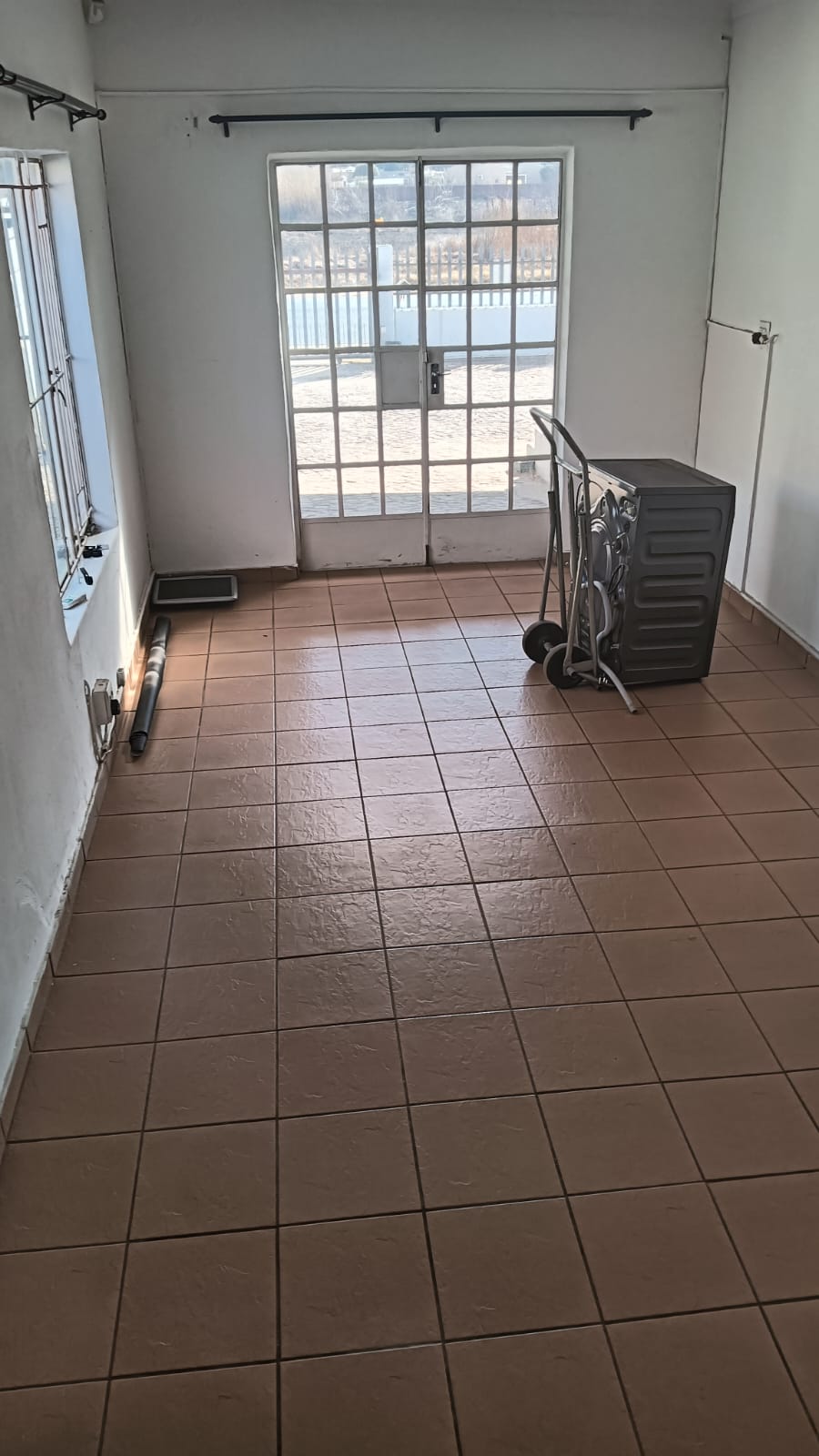 To Let 1 Bedroom Property for Rent in Edleen Gauteng