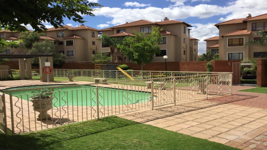 2 Bedroom Property for Sale in Sunninghill Gauteng