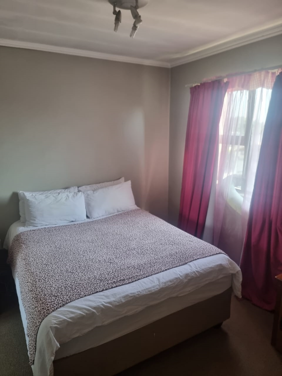 2 Bedroom Property for Sale in Sunninghill Gauteng