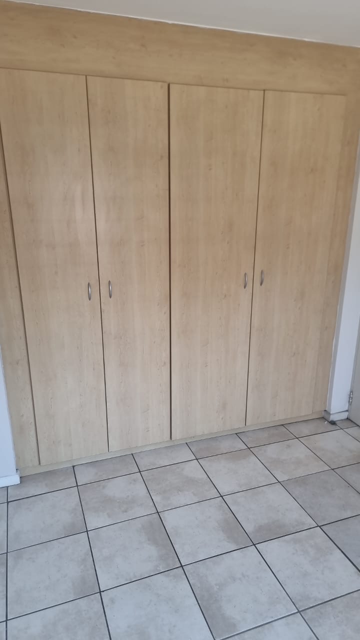 1 Bedroom Property for Sale in Sunninghill Gauteng