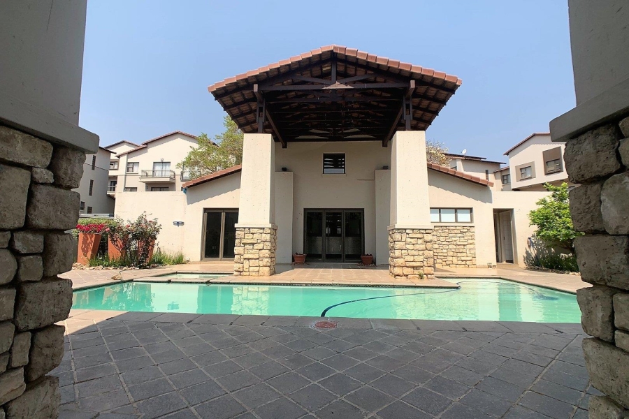 1 Bedroom Property for Sale in Sunninghill Gauteng