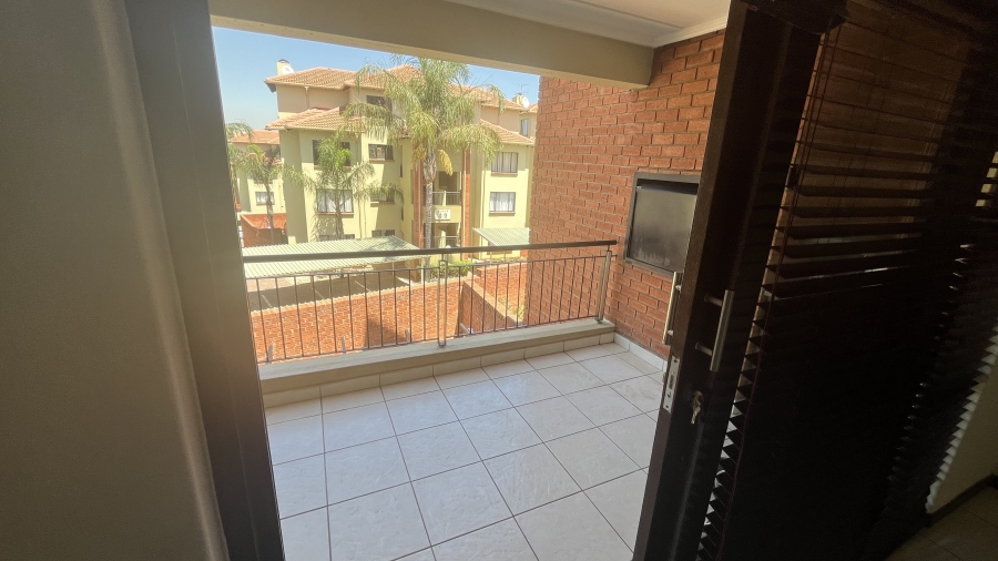 2 Bedroom Property for Sale in Sunninghill Gauteng